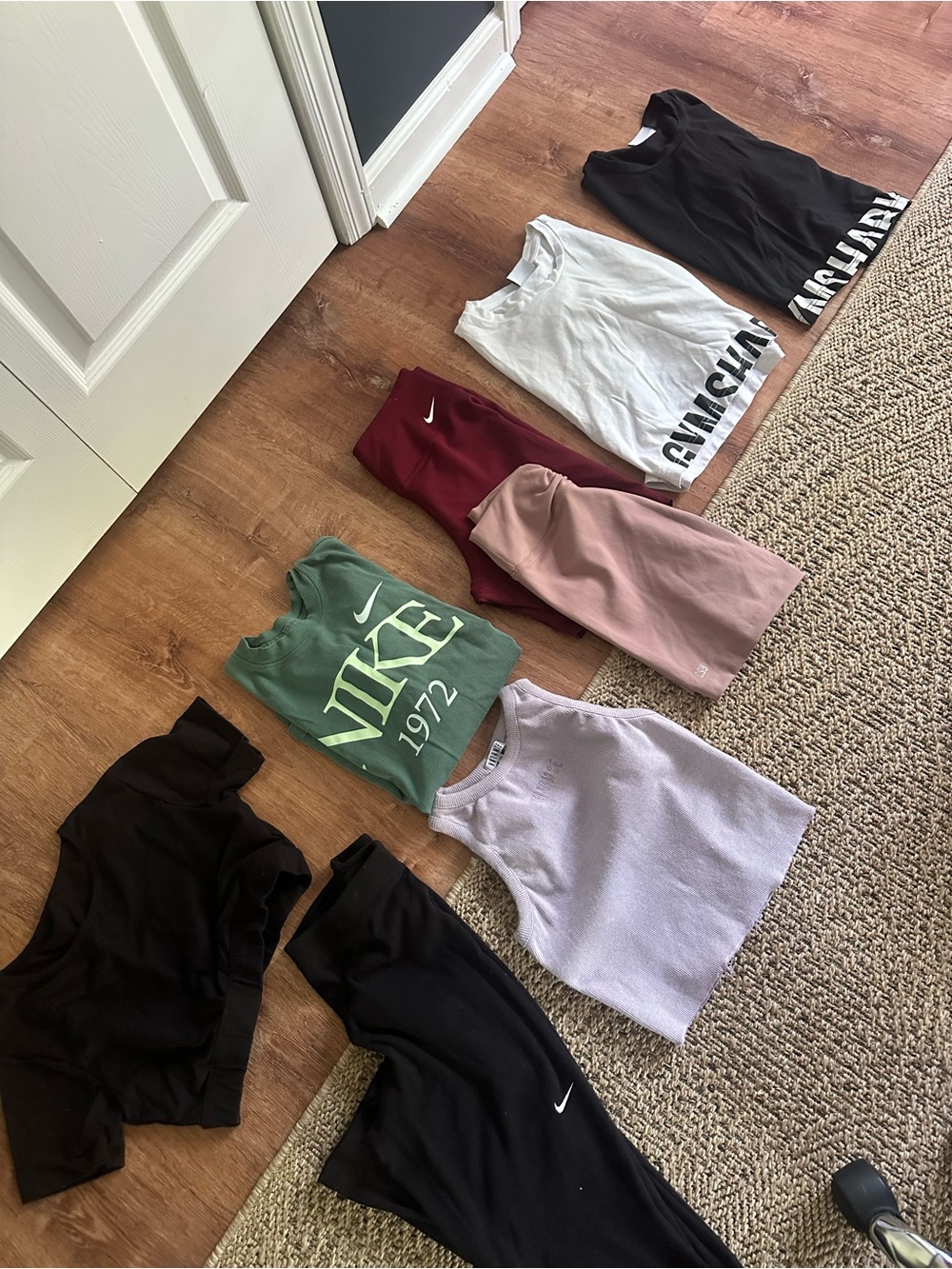 GYM WEAR BUNDLE NIKE CSB NVGTN GYMSHARK SIZE SMALL/MEDIUM - Picture 2 of 11